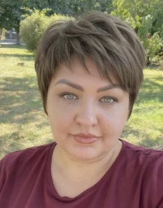 Pixie-bob texturizado con volumen en la coronilla