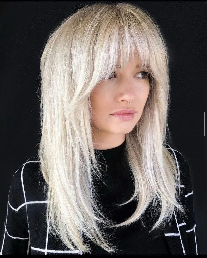 Capas suaves con flequillo cortina
