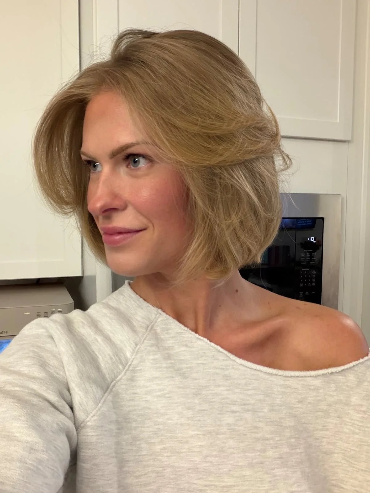 Corte en capas con brushing voluminoso