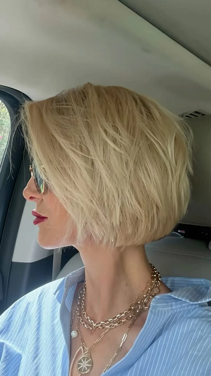 Bob corto texturizado con movimiento