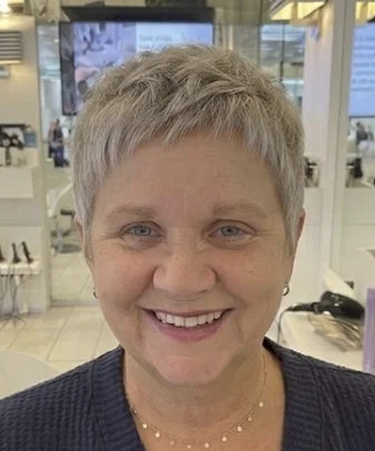 Pixie ultracorto con volumen vertical